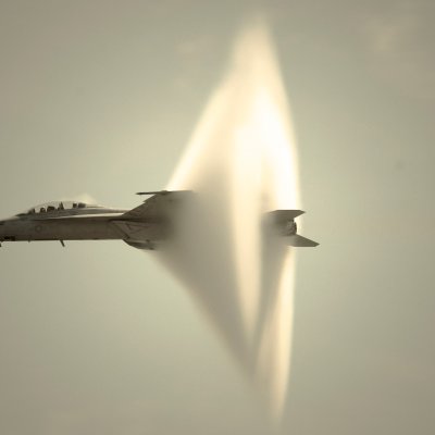 airplane-jet-fighter-sonic-booms-military-aircraft-wallpaper-f8268c6affcce749eef0f972d2f9db40.jpg